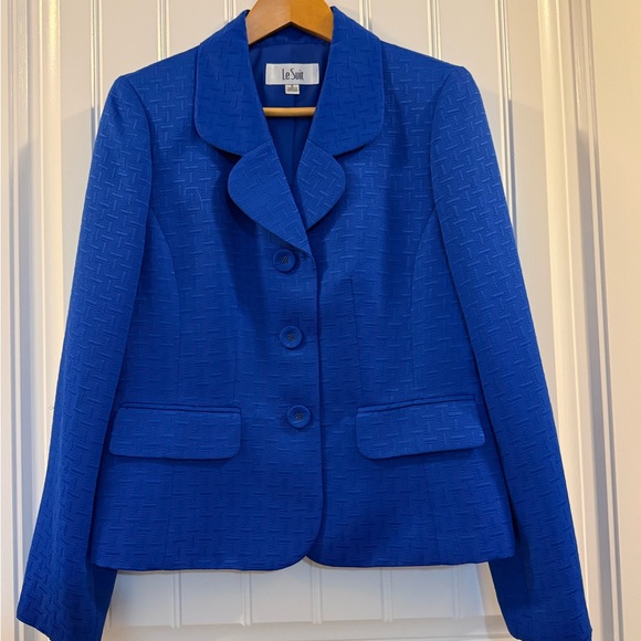 Le Suit Jackets & Blazers - Le Suit Women's Royal Blue Textured Blazer and Skirt